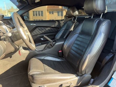 Used 2013 Ford Mustang GT Premium image 10