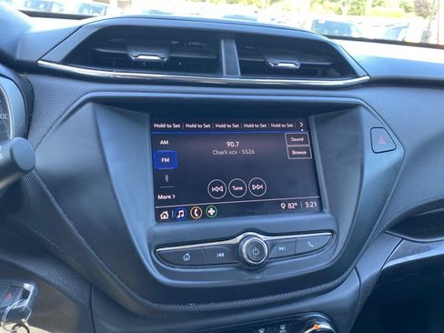 Used 2021 Chevrolet TrailBlazer LS FWD image 17