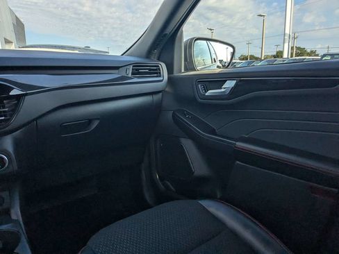 Used 2025 Ford Escape ST-Line FWD image 15