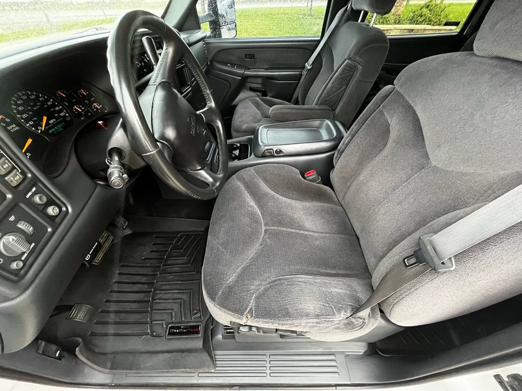 Used 2001 GMC Sierra 2500 4x4 Crew Cab HD w/ Convenience Plus Group image 11