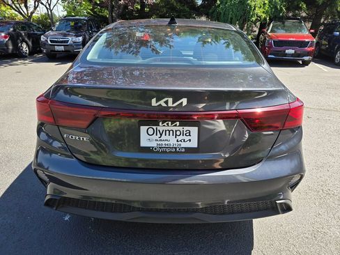 Used 2023 Kia Forte LXS FWD image 5