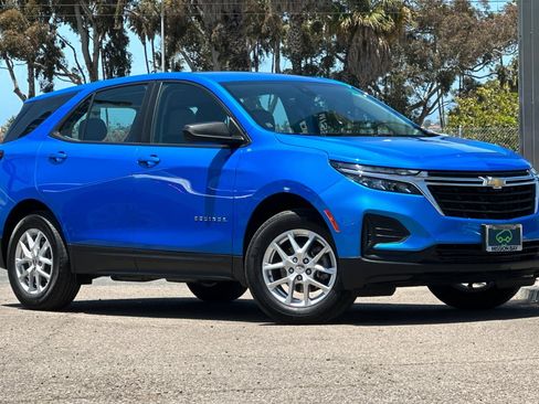 New 2024 Chevrolet Equinox LS image 2