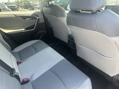 Used 2021 Toyota RAV4 XLE Premium FWD image 26