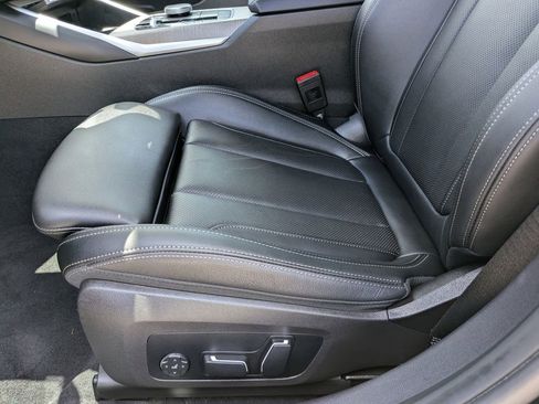 Used 2025 BMW 330i Sedan RWD image 21