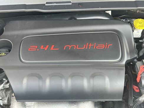 Used 2022 Jeep Compass Limited AWD/4WD image 12