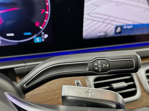 Certified 2025 Mercedes-Benz GLE 350 4MATIC image 18