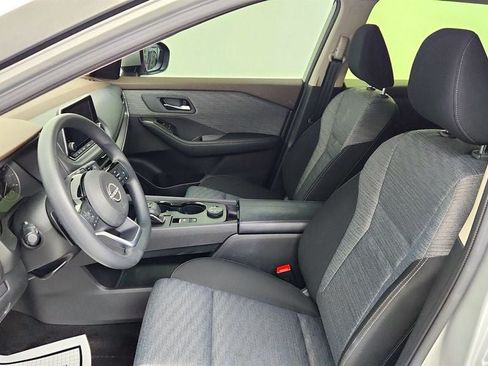Used 2023 Nissan Rogue SV AWD/4WD image 17