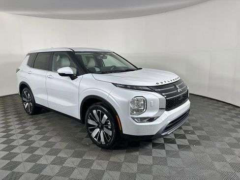 New 2026 Mitsubishi Outlander SE AWD/4WD image 12