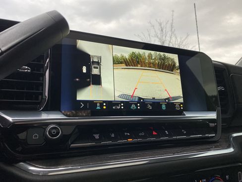 Used 2025 Chevrolet Silverado 2500 LTZ w/ Trail Boss Package image 33