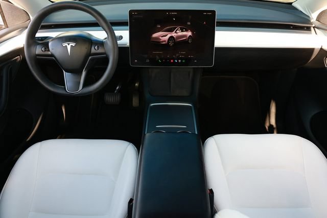 Used 2023 Tesla Model Y Long Range AWD/4WD image 26