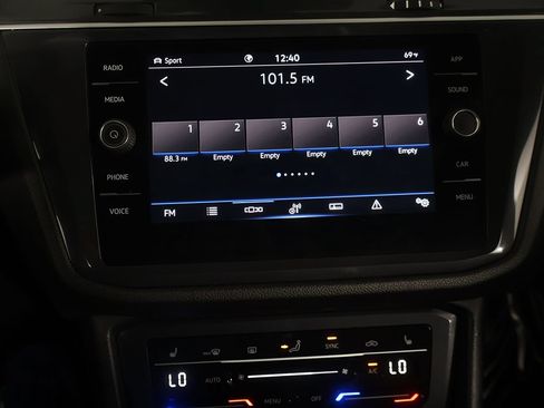 Used 2024 Volkswagen Tiguan SE w/ Panoramic Sunroof Package AWD/4WD image 44