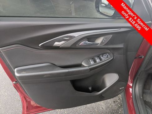 Used 2022 Chevrolet TrailBlazer RS w/ Technology Package AWD/4WD image 15
