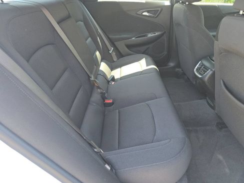 Used 2024 Chevrolet Malibu LT FWD image 16