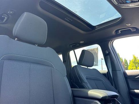 Used 2025 Jeep Grand Cherokee Laredo X w/ Luxury Tech Group I AWD/4WD image 18