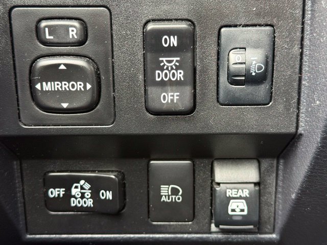 Used 2020 Toyota Tundra SR5 w/ TRD Off-Road Plus Package AWD/4WD image 24