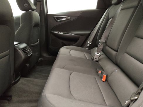 Used 2020 Chevrolet Malibu LT FWD image 18