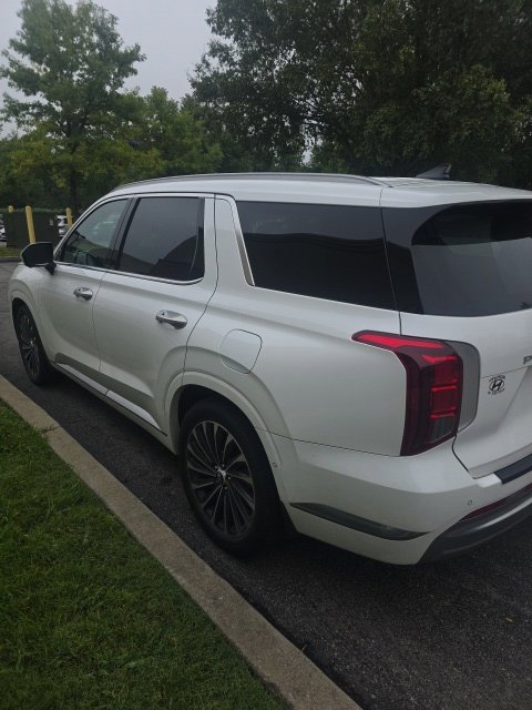 Used 2023 Hyundai Palisade Calligraphy FWD image 6