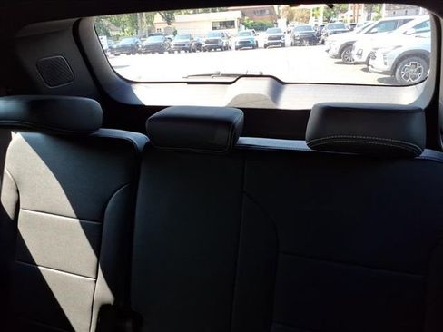 New 2026 Chevrolet Traverse LT image 23