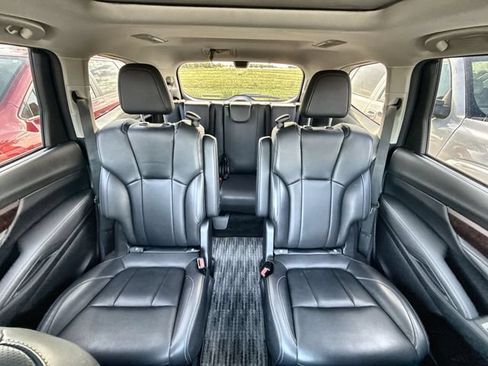 Used 2023 Subaru Ascent Touring AWD/4WD image 23