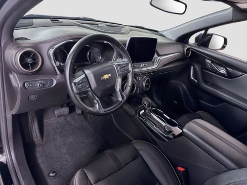 Used 2024 Chevrolet Blazer Premier AWD/4WD image 3