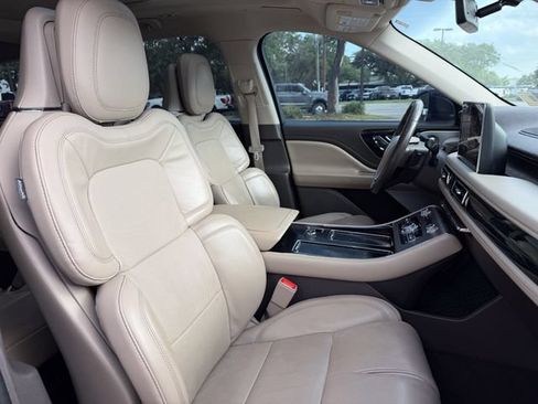 Used 2020 Lincoln Aviator Reserve w/ Equipment Group 202A AWD/4WD image 16