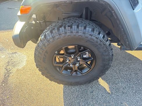 Used 2024 Jeep Wrangler Willys 4xe image 40