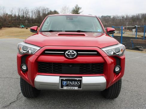Used 2022 Toyota 4Runner TRD Off-Road Premium image 4