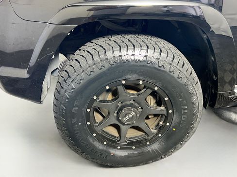 Used 2012 Toyota 4Runner SR5 RWD image 13