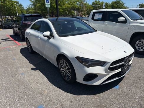 Used 2025 Mercedes-Benz CLA 250 image 12