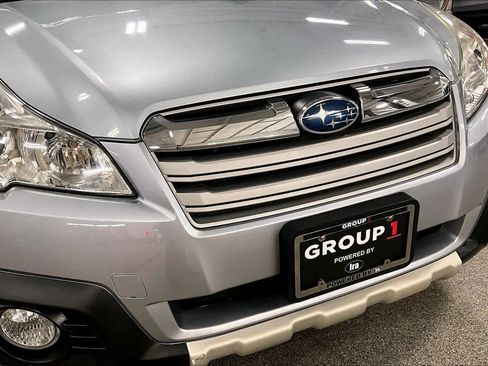 Used 2013 Subaru Outback 2.5i Limited w/ Moonroof Pkg image 29