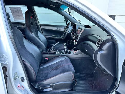 Used 2011 Subaru Impreza WRX STI image 13