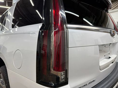 Used 2016 Cadillac Escalade Premium AWD/4WD image 50