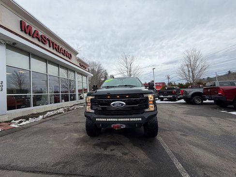 Used 2019 Ford F250 Lariat w/ Lariat Ultimate Package image 3