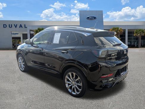 Used 2025 Buick Encore GX Avenir w/ Avenir Technology Package image 6