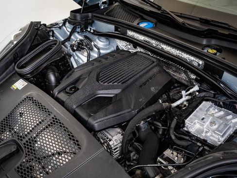 Used 2023 Porsche Macan image 39