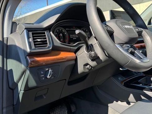 Used 2023 Audi Q5 2.0T Premium Plus image 11