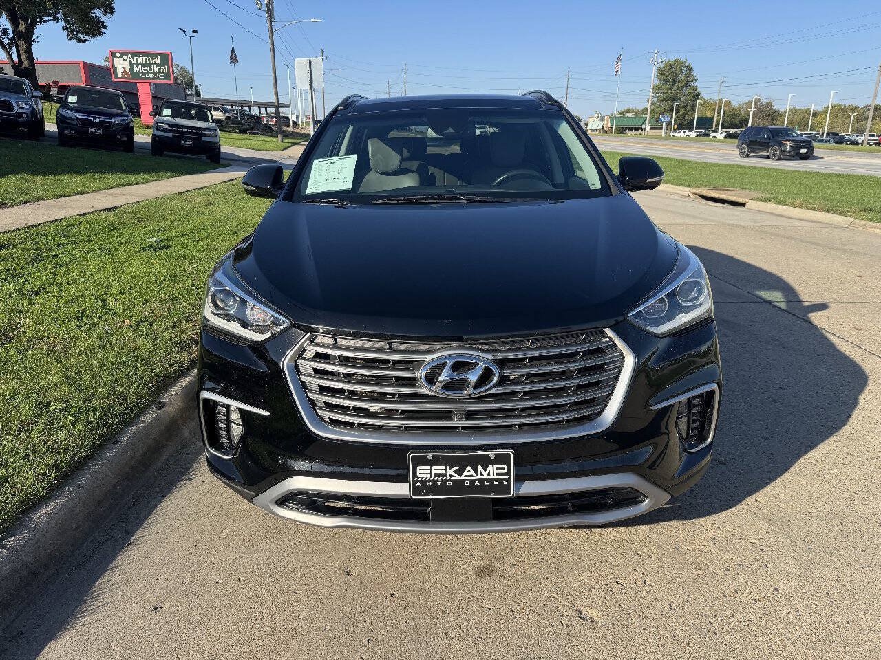 Used 2017 Hyundai Santa Fe Limited AWD/4WD image 8
