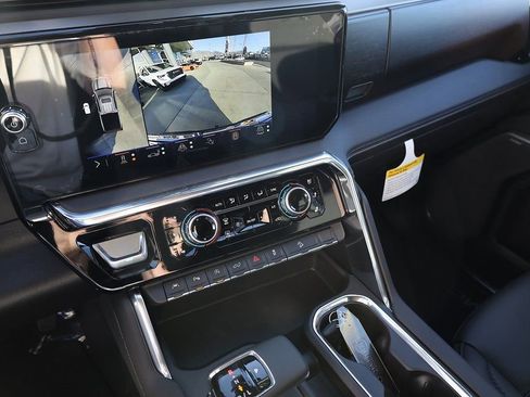 New 2026 GMC Sierra 1500 Denali w/ Technology Package AWD/4WD image 15