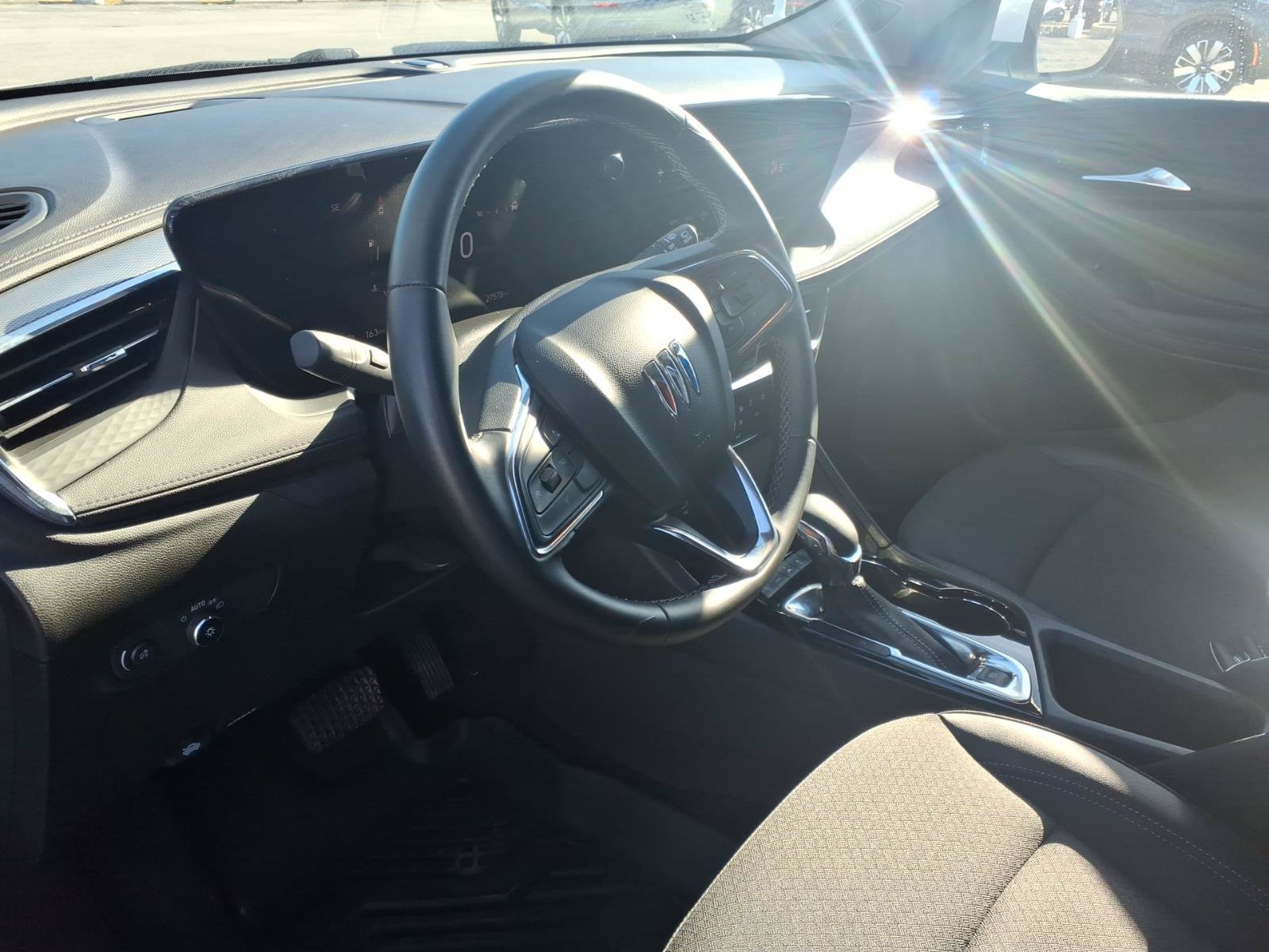 Used 2025 Buick Encore GX Preferred AWD/4WD image 14