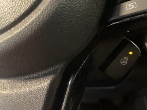 Used 2025 Subaru Forester Touring AWD/4WD image 19