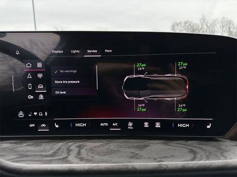 Certified 2025 Audi Q5 Premium w/ Convenience Package image 27