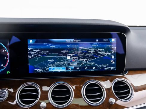Used 2023 Mercedes-Benz E 450 4MATIC Sedan image 25