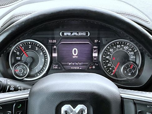 Used 2020 RAM 1500 Laramie w/ Off Road Group image 12