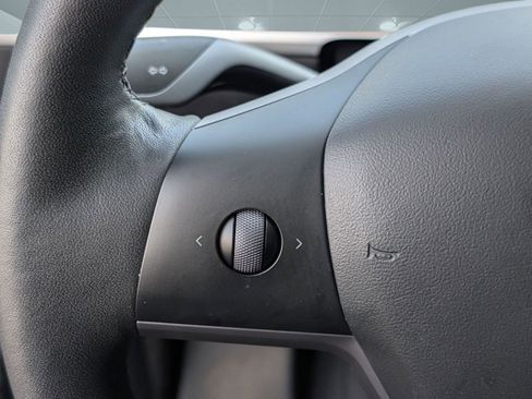 Used 2021 Tesla Model Y 2WD image 18