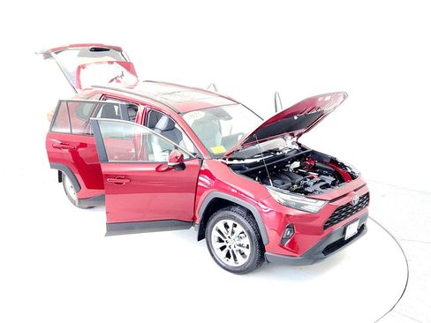 Certified 2025 Toyota RAV4 XLE Premium image 24