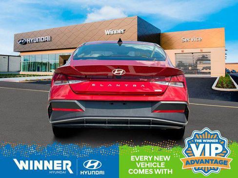 New 2025 Hyundai Elantra Blue image 6