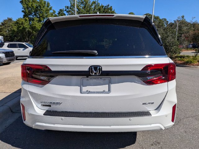 New 2027 Honda Odyssey Elite image 8