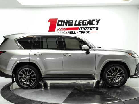 Used 2024 Lexus LX 600 F Sport AWD/4WD image 5