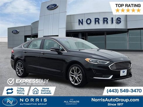 Used 2019 Ford Fusion SEL image 1