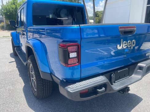 Used 2022 Jeep Gladiator Overland w/ Popular Equipment Package AWD/4WD image 11